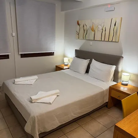 Antonia 2* Fira (Santorini)