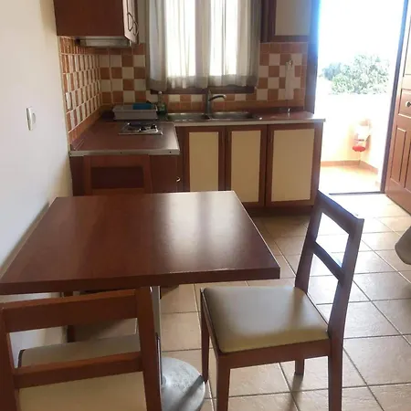 安东尼亚公寓酒店 2* 费拉