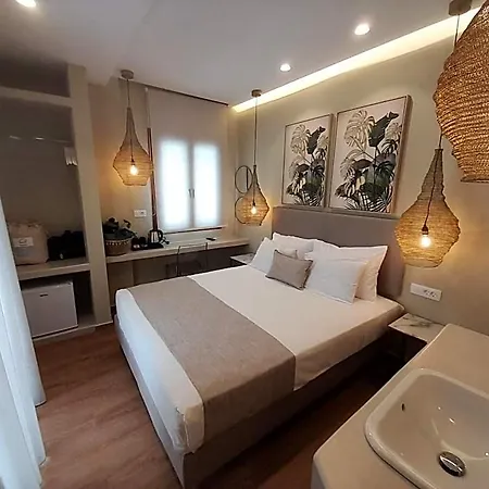 Antonia Aparthotel Fira (Santorini)
