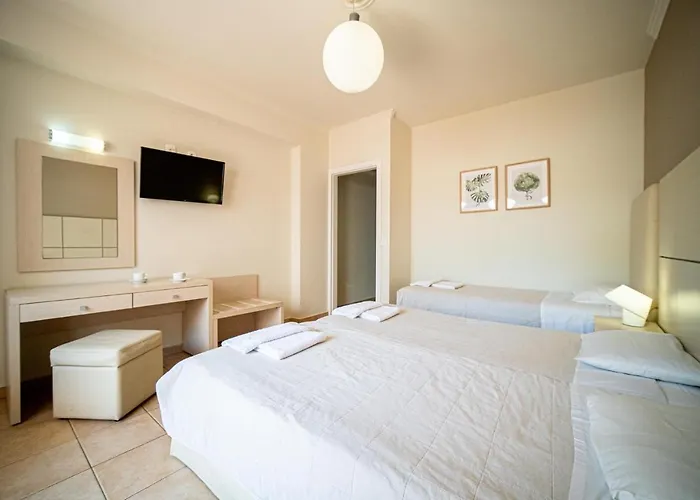 Antonia Fira (Santorini)