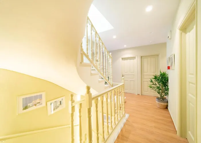 Antonia 2* Fira (Santorini)