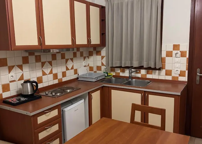 Antonia 2* Fira (Santorini)