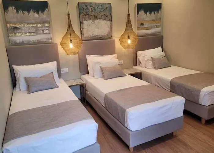 Aparthotel Antonia Fira (Santorini)